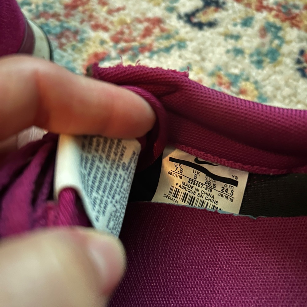 Nike Women's Sneakers - Picture 8 of 9